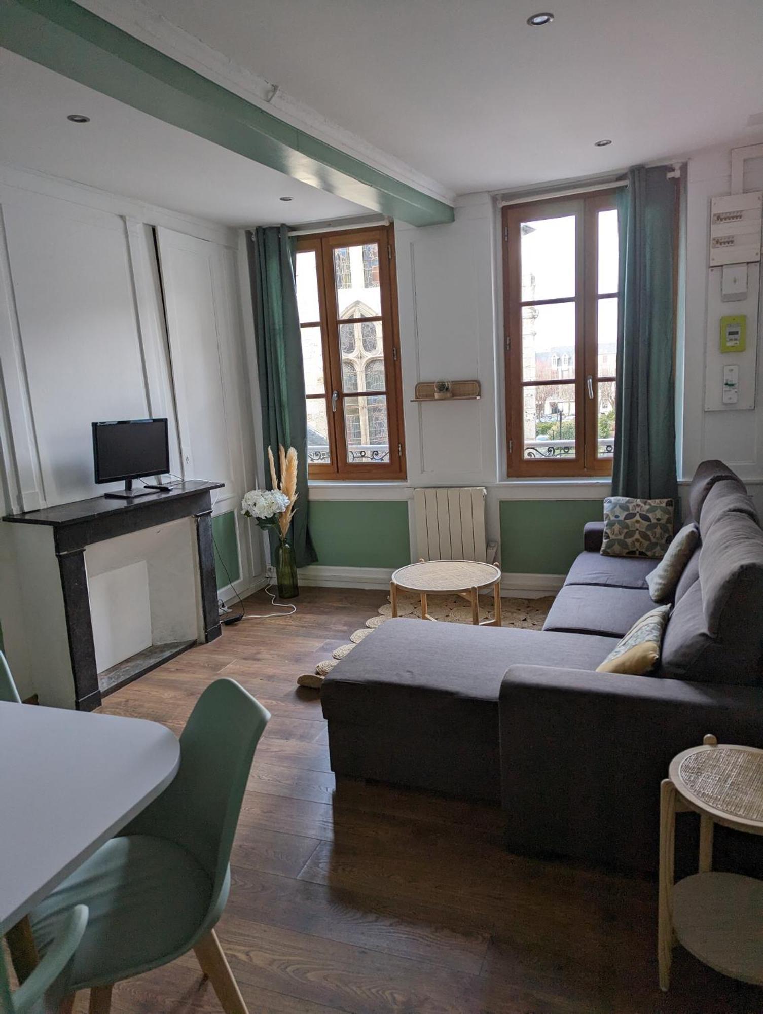Le Saint Leonard... Il Est Vert Honfleur Exterior foto